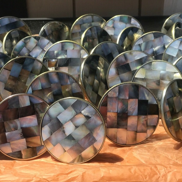 ANTHROPOLOGIE 3" Mother Of Pearl Knob set of 2 NWT - Picture 2 of 4